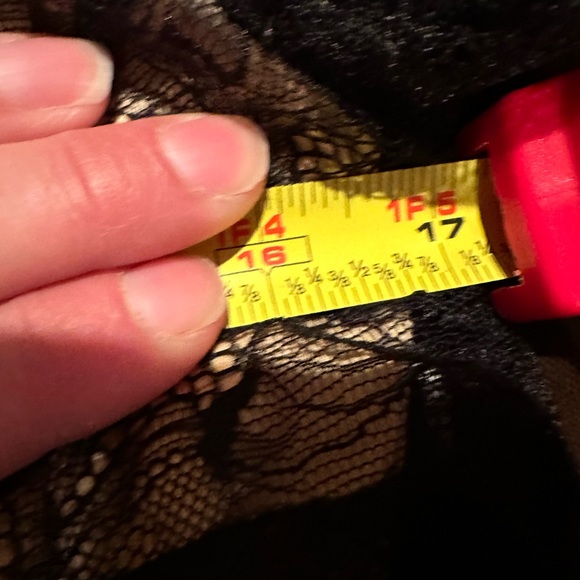 Tadashi Shoji Mermaid Delicate All Lace Gown SZ 4 Black Lace Beige Line … - Picture 8 of 16